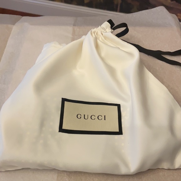 Authentic BNWT Gucci Starlet Neck Tie - Picture 8 of 9